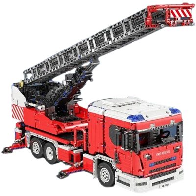 Feuerwehrauto mit Drehleiter motorisiert 17022